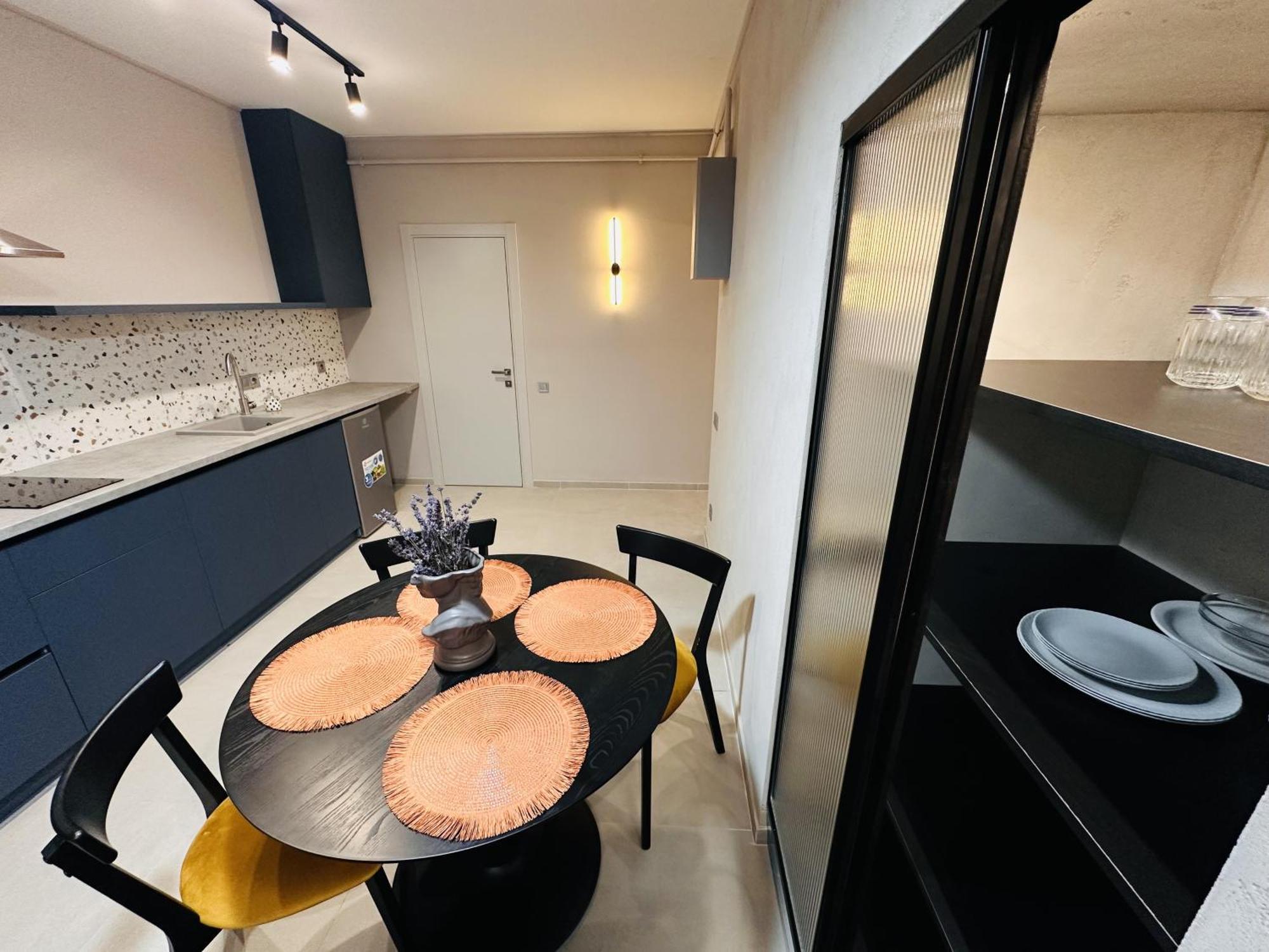 Apartment Freedom In The Heart Of - Balabana Str And Svoboda Avenue