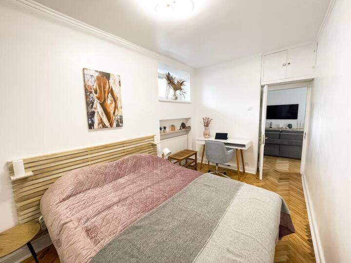 Freedom In The Heart Of - Balabana Str And Svoboda Avenue Apartment *